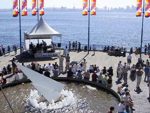 108-0817_img.jpg
