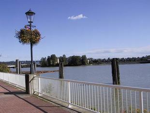 106-0615_img.jpg